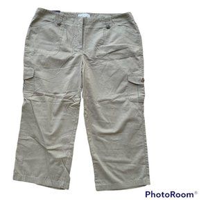 NWT Chaus Cargo Capri Pants Women Sz 14 Woven Cotton Desert Palm Green Pockets